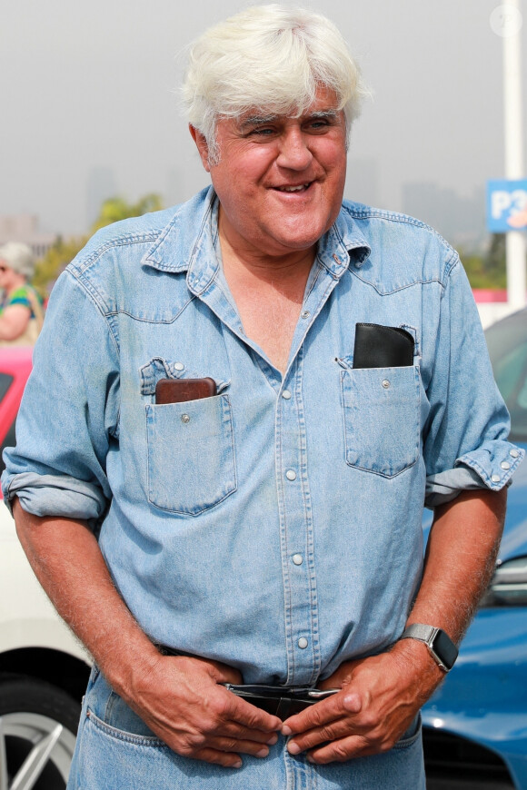 Exclusif - Jay Leno - Les célébrités participent au rallye "Concours d'Elegance" à Beverly Hills, le 20 juin 2021. 