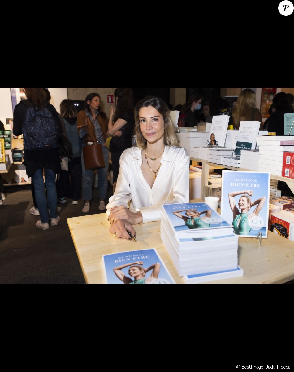 Alexandra Rosenfeld - Festival du Livre de Paris au Grand Palais éphémère, le 23 avril 2022. © Jack Tribeca/Bestimage