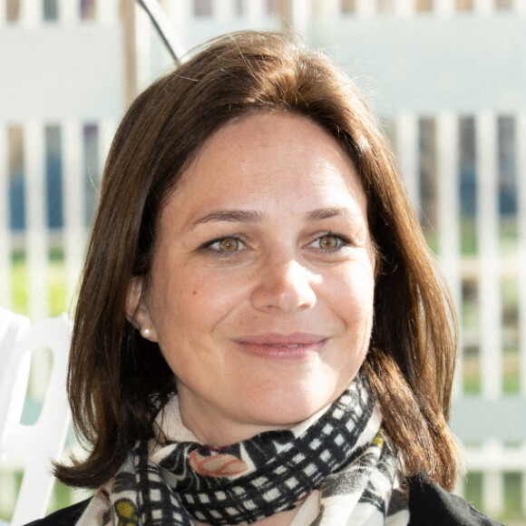 Nathalie Pechalat, présidente de la Fédération française des sports de glace (FFSG) lors de la présentation de la sculpture "Nagano" de l'artiste Pierre Larauza, le sculpteur à Montpellier, France. © Stéphanie Gouiran/Panoramic/Bestimage
