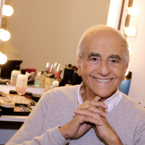 Exclusif - Portrait de Jean-Pierre Elkabbach, lors de l'enregistrement de l'émission "L'Instant de Luxe". Le 4 octobre 2021 © Cédric Perrin / Bestimage 