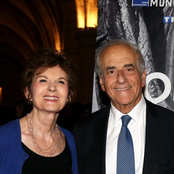 Il s'agit d'une tumeur maligne rare, que sa femme l'a aidé à affronter
Jean-Pierre Elkabbach et sa femme Nicole Avril - Inauguration de l'exposition photographique de Nikos Aliagas intitulée "Corps et âmes" à la Conciergerie à Paris le 23 Mars 2016. © Dominique Jacovides / Bestimage