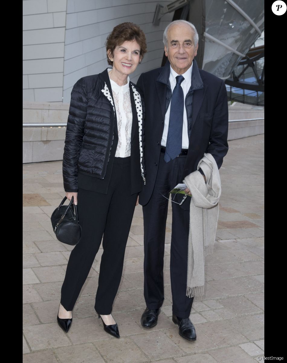 Jean-Pierre Elkabbach et sa femme Nicole Avril - Inauguration de la Fondation Louis Vuitton à Paris le 20 octobre 2014.