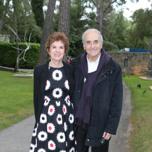 Jean-Pierre Elkabbach et son epouse Nicole Avril - Inauguration, le 28 juin 2013, a la Fondation Maeght a Saint-Paul-de-Vence de 130 oeuvres de la Renaissance a aujourd'hui, le combat millenaire entre artistes et philosophes, Bernard-Henri Levy est le commissaire de cette exposition.