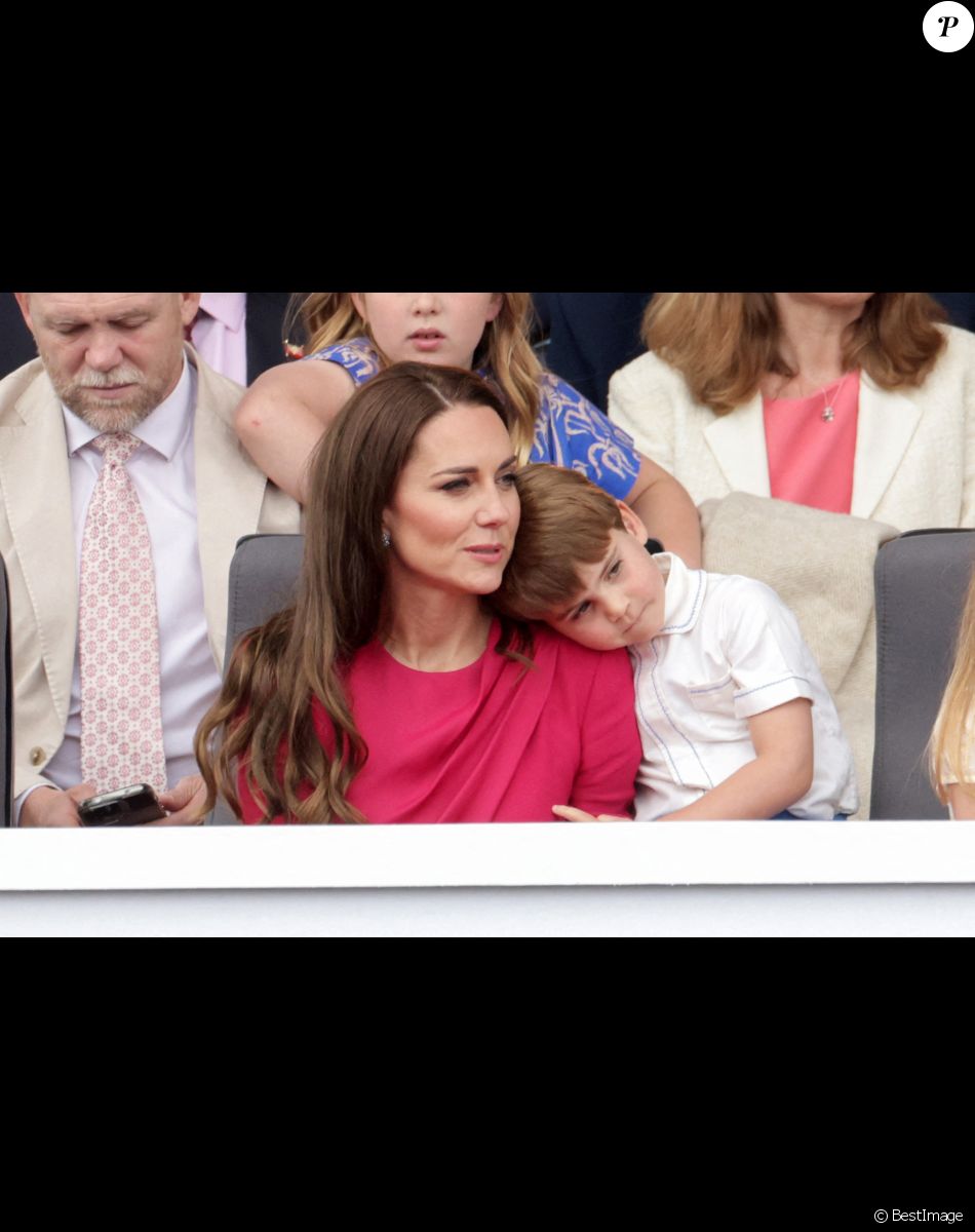 Kate Catherine Middleton, duchesse de Cambridge, le prince Louis - La famille royale d'Angleterre lors de la parade devant le palais de Buckingham, à l'occasion du jubilé de la reine d'Angleterre. Le 5 juin 2022