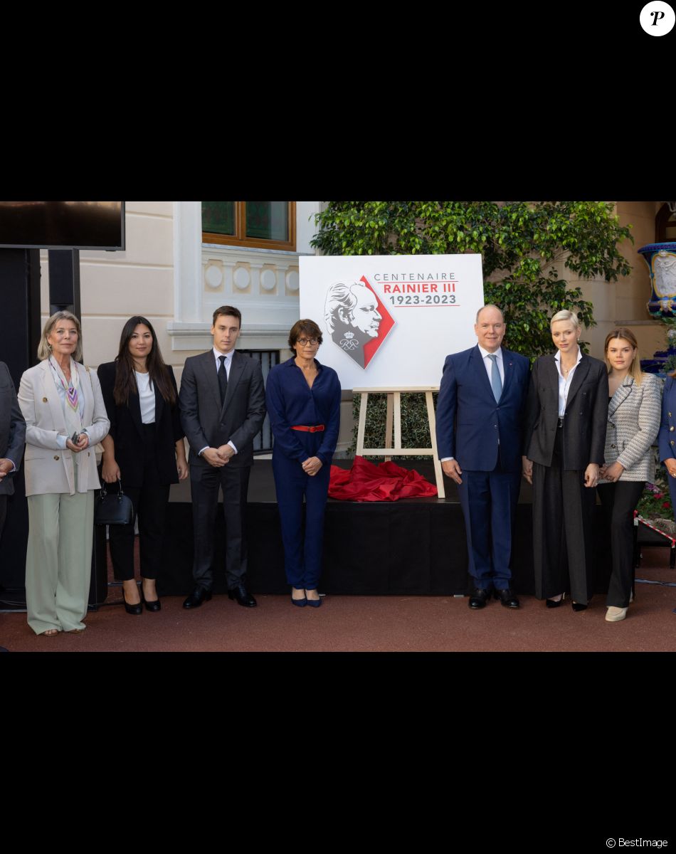 La princesse Caroline de Hanovre, Marie Ducruet, Louis Ducruet, la princesse Stéphanie de Monaco, le prince Albert II de Monaco, la princesse Charlène de Monaco et Camille Gottlieb lors de la conférence de présentation des célébrations du centenaire de la naissance du Prince Rainier III de Monaco au Palais de Monaco, le 28 septembre 2022. © Olivier Huitel/Pool Restreint Monaco/Bestimage