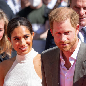 Le prince Harry, duc de Sussex et Meghan Markle, duchesse de Sussex, arrivent à l'hôtel de ville pour l'événement Invictus Games Dusseldorf 2023 One Year to Go, à Düsseldorf, Allemagne, le 6 septembre 2022. 