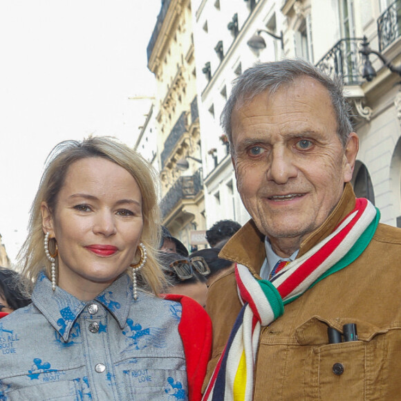 Jean-Charles de Castelbajac et sa femme Pauline de Drouas - Arrivées au défilé Vivienne Westwood Automne/Hiver 2022/2023 lors de la Fashion Week de Paris au Cabaret La Nouvelle Eve à Paris, France, le 5 mars 2022. © Veeren-Clovis/Bestimage 