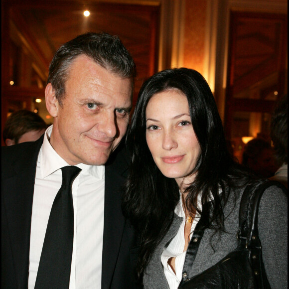 Mareva Galanter et Jean-Charles de Castelbajac - Soirée pour la présentation du livre "Gainsbourg for Ever" de Franck Maubert pour les 15 ans de la disparition de l'artiste