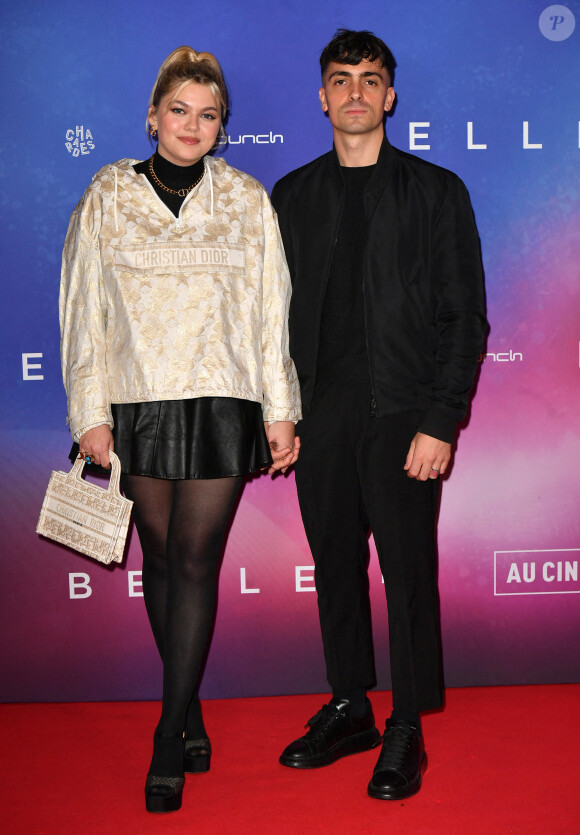 Semi Exclusif - Louane et son compagnon Florian Rossi - Avant Première de " Belle " film animé japonais au Grand Rex à Paris le 6 décembre 2021 . © Veeren / Bestimage