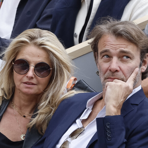 Patrick Puydebat et sa femme Magali - People dans les tribunes lors des Internationaux de France de Tennis de Roland Garros 2022 à Paris le 29 mai 2022. © Cyril Moreau/Bestimage