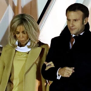Le président Emmnanuel Macron et sa femme Brigitte arrivant aux Etats-Unis à la base d'Andrews, dans le Maryland