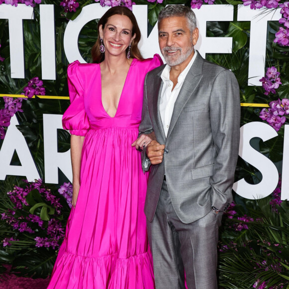 Julia Roberts, George Clooney - Première du film "Ticket to Paradise" à Los Angeles, le 17 octobre 2022.