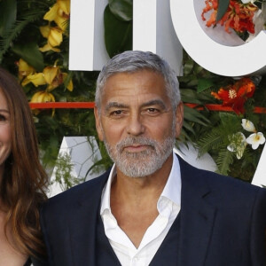 George Clooney et sa femme Amal Clooney, Julia Roberts lors de la première mondiale du film "Ticket to Paradise" à Londres le 7 septembre 2022.