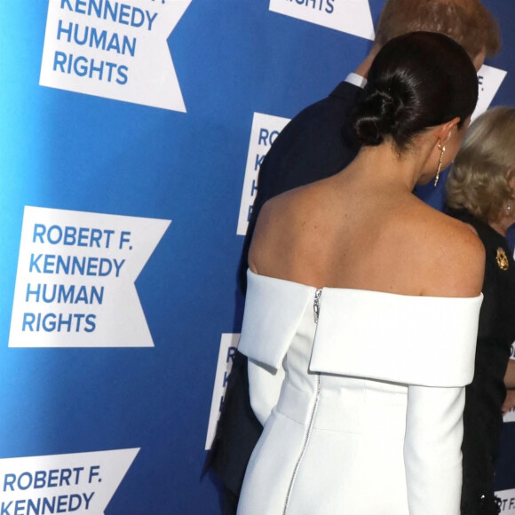 Le prince Harry et Meghan Markle lors du photocall de la soirée caritative Robert F. Kennedy Human Rights à New York le 6 décembre 2022. 