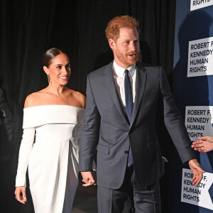 Le prince Harry et Megan Markle au photocall de la soirée de gala "Robert F. Kennedy Human Rights Ripple of Hope 2022" à l'hôtel Hilton de New York City, New York, Etats-Unis, le 6 décembre 2022. 