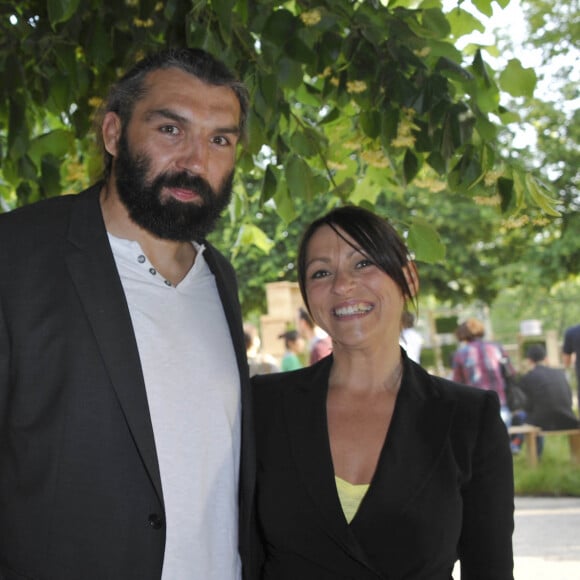 Sébastien Chabal et sa femme - Inauguration 'du salon "Jardins" au Jardin des Tuileries, à Paris le 31 mai 2012.