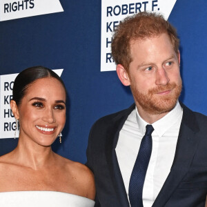 Le prince Harry et Megan Markle au photocall de la soirée de gala "Robert F. Kennedy Human Rights Ripple of Hope 2022" à l'hôtel Hilton de New York City, New York, Etats-Unis. 
