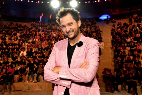 Exclusif - Eric Antoine durant l'enregistrement de l'émission de télévision "La Grande Battle Musicale", dans le théâtre antique d'Orange, diffusée le 18 août sur M6. Le 16 mai 2022. Cette émission présentée par le magicien-humoriste E.Antoine met en compétition deux équipes, les Violets et les Jaunes, composées par le public, et 4 personnalités dans chaque camp, qui devront s'affronter dans différentes épreuves où la musique est le fil conducteur. Dans l'équipe Violette, on a comme capitaine J.Anthony, avec R.Legrain-Trapani, C.Lacourt et S.Ferjani et pour l'équipe Jaune, c'est E.Gossuin qui est capitaine, avec D.Jacksman, V.Guide et J.L.Lemoine. © Bruno Bebert / Bestimage