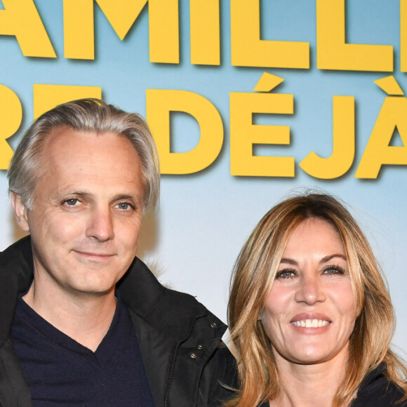 Mathieu Petit et sa compagne Mathilde Seigner - Avant-première du film "Ma famille t'adore déjà!" au cinéma Elysées Biarritz à Paris, le 7 novembre 2016. © Pierre Perusseau/Bestimage