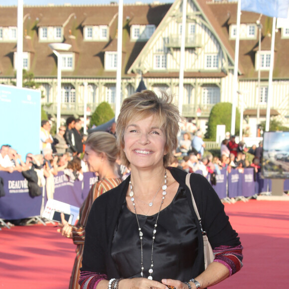 Veronique Jeannot - Tapis rouge de la cérémonie d' ouverture du 43 ème Festival Américain de Deauville Le 01 Septembre 2017 ©Denis Guignebourg / Agence Bestimage 