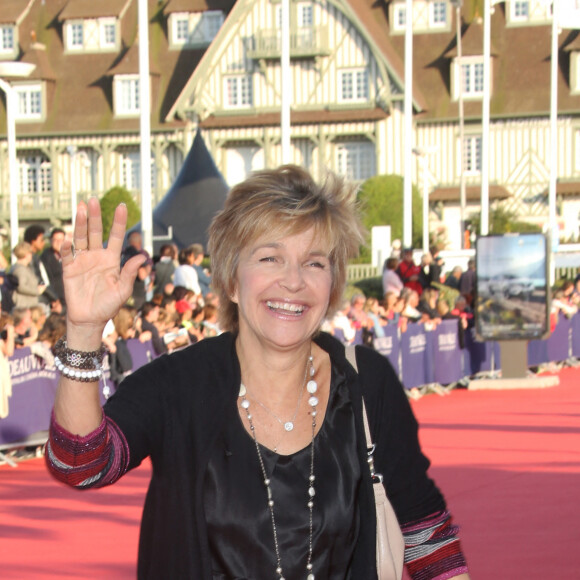 Veronique Jeannot - Tapis rouge de la cérémonie d' ouverture du 43 ème Festival Américain de Deauville Le 01 Septembre 2017 ©Denis Guignebourg / Agence Bestimage 