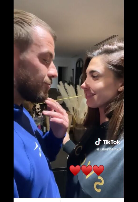 Julien Bert et Mélanie Dedigama en couple ?