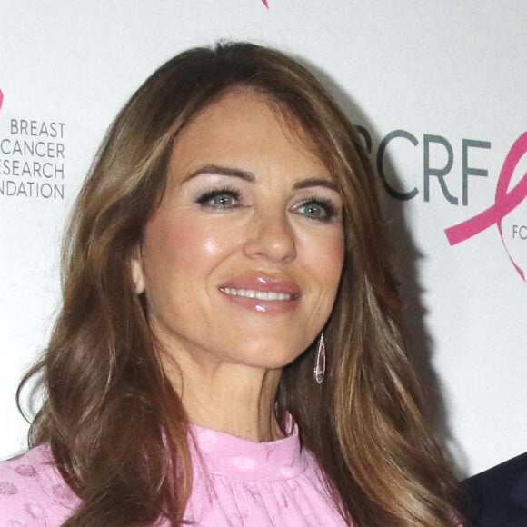 Elizabeth Hurley lors d'une soirée "Breast Cancer Research Foundation Symposium & Awards Luncheon" au New York Hilton Midtown à New York. Le 27 octobre 2022 