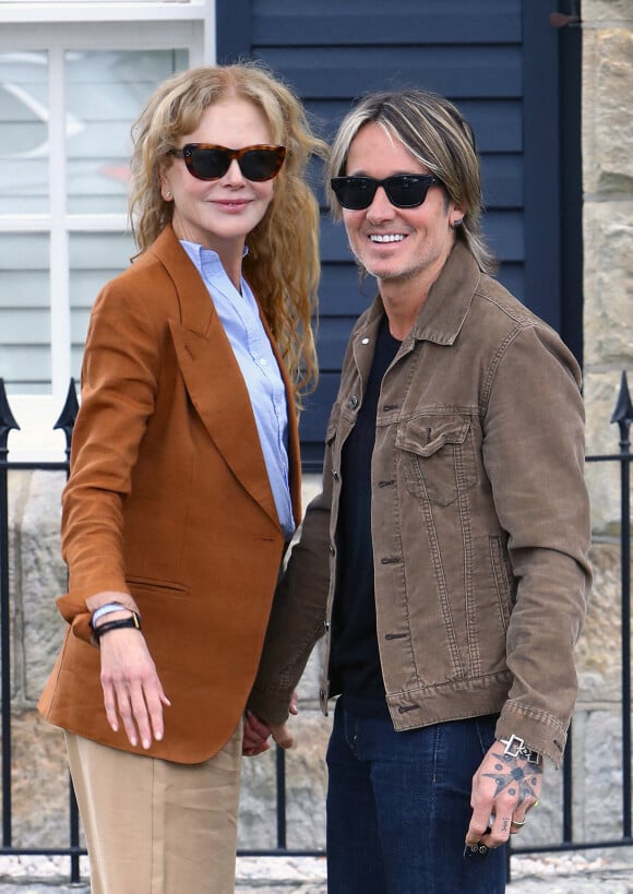 Keith Urban et sa femme Nicole Kidman rendent visite à la mère de Nicole à Sydney.