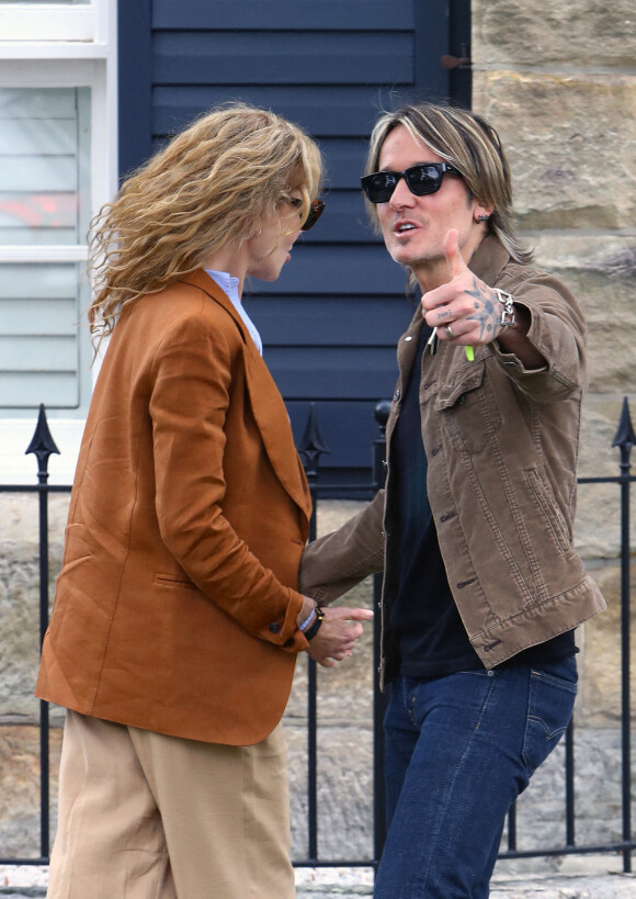 Keith Urban et sa femme Nicole Kidman rendent visite à la mère de Nicole à Sydney, le 18 décembre 2022. 