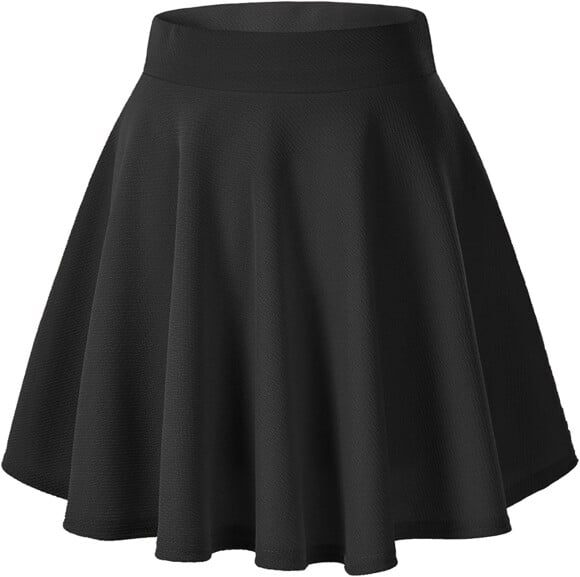 Cette jupe basique plissée Urban GoCo embrasse la tendance school girl