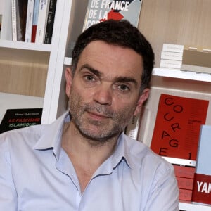 Yann Moix lors de la 37ème édition du Salon du livre au parc des expositions, à la porte de Versailles, à Paris, France, le 25 mars 2017. © Cédric Perrin/Bestimage