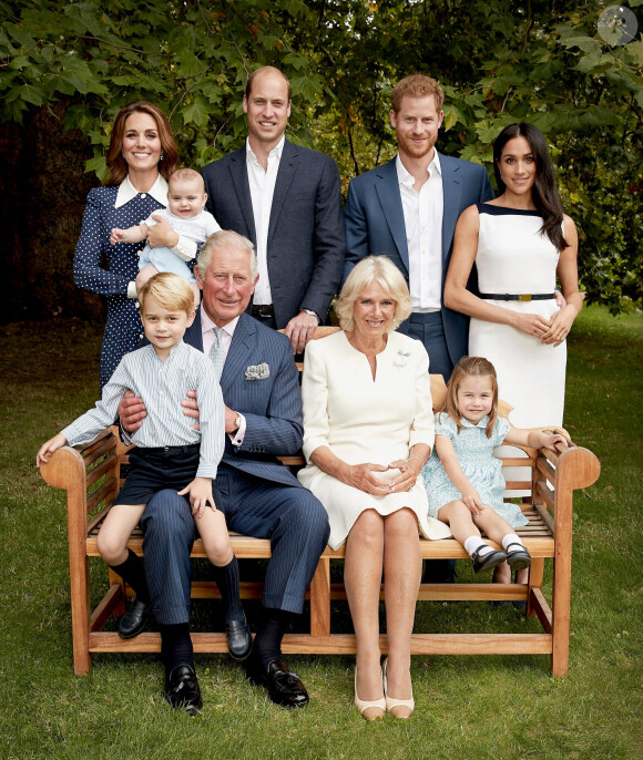 Le prince Charles, prince de Galles avec sa femme Camilla, duchesse de Cornouailles, le Prince Willliam Duc de Cambridge, Catherine, la Duchesse de Cambridge, le Prince George, la Princesse Charlotte, le Prince Louis, le Prince Harry, duc de Sussex et Meghan, Duchesse de Sussex, en 2018.