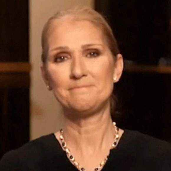 Céline Dion annonce le report, une nouvelle fois, de sa tournée européenne.