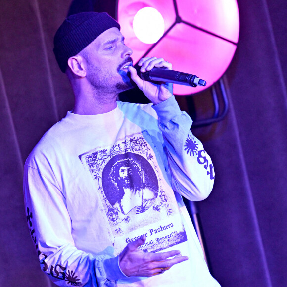 Matt Pokora en show case à Nice, le 6 décembre 2022, dans la nouvelle salle du Casino Partouche du Palais de la Méditerranée pour la radio Kiss FM.  © Bruno Bebert / Bestimage 