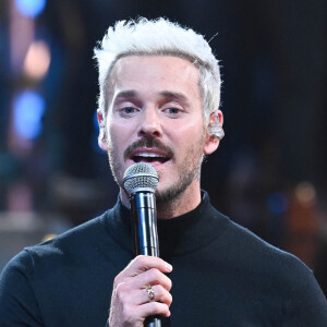 M. Pokora - Les personnalités se mobilisent lors de la 36ème édition du Téléthon sur le plateau de France 2, avec pour parrain K.Adams, le 3 décembre 2022. © Coadic GUIREC / Bestimage