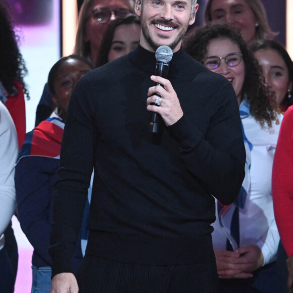 M. Pokora - Les personnalités se mobilisent lors de la 36ème édition du Téléthon sur le plateau de France 2, avec pour parrain K.Adams, le 3 décembre 2022. © Coadic GUIREC / Bestimage