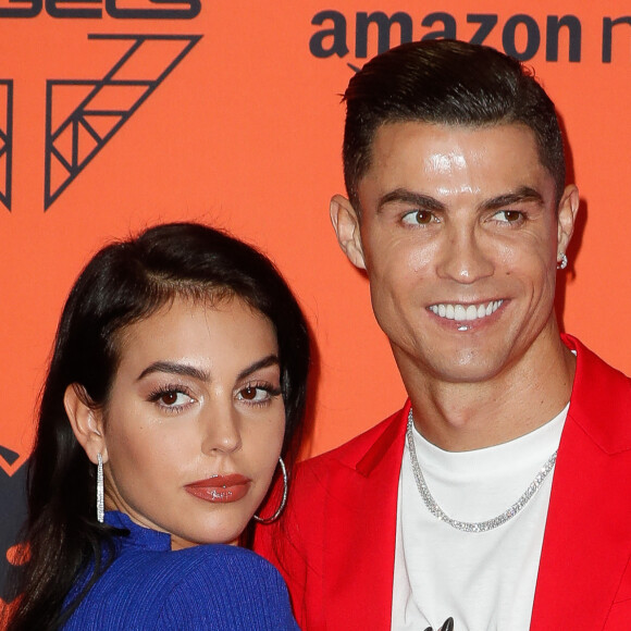Cristiano Ronaldo et sa compagne Georgina Rodriguez à la soirée MTV European Music Awards au FIBES Conference and Exhibition Centre à Séville en Espagne.