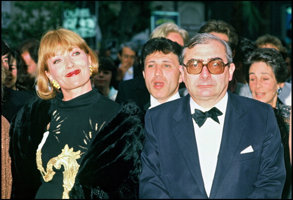 Archives - Claude Chabrol accompagné de son épouse Stéphane Audran présente son film "Poulet au vinaigre" au Festival de Cannes.