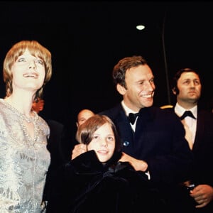 Jean-Louis Trintignant avec Romy Schneider et sa fille Marie au Festival de Cannes.