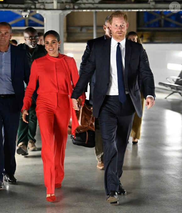 Le prince Harry, duc de Sussex et Meghan Markle, duchesse de Sussex, arrivent au "One Young World Summit 2022" à Manchester, le 5 septembre 2022. 