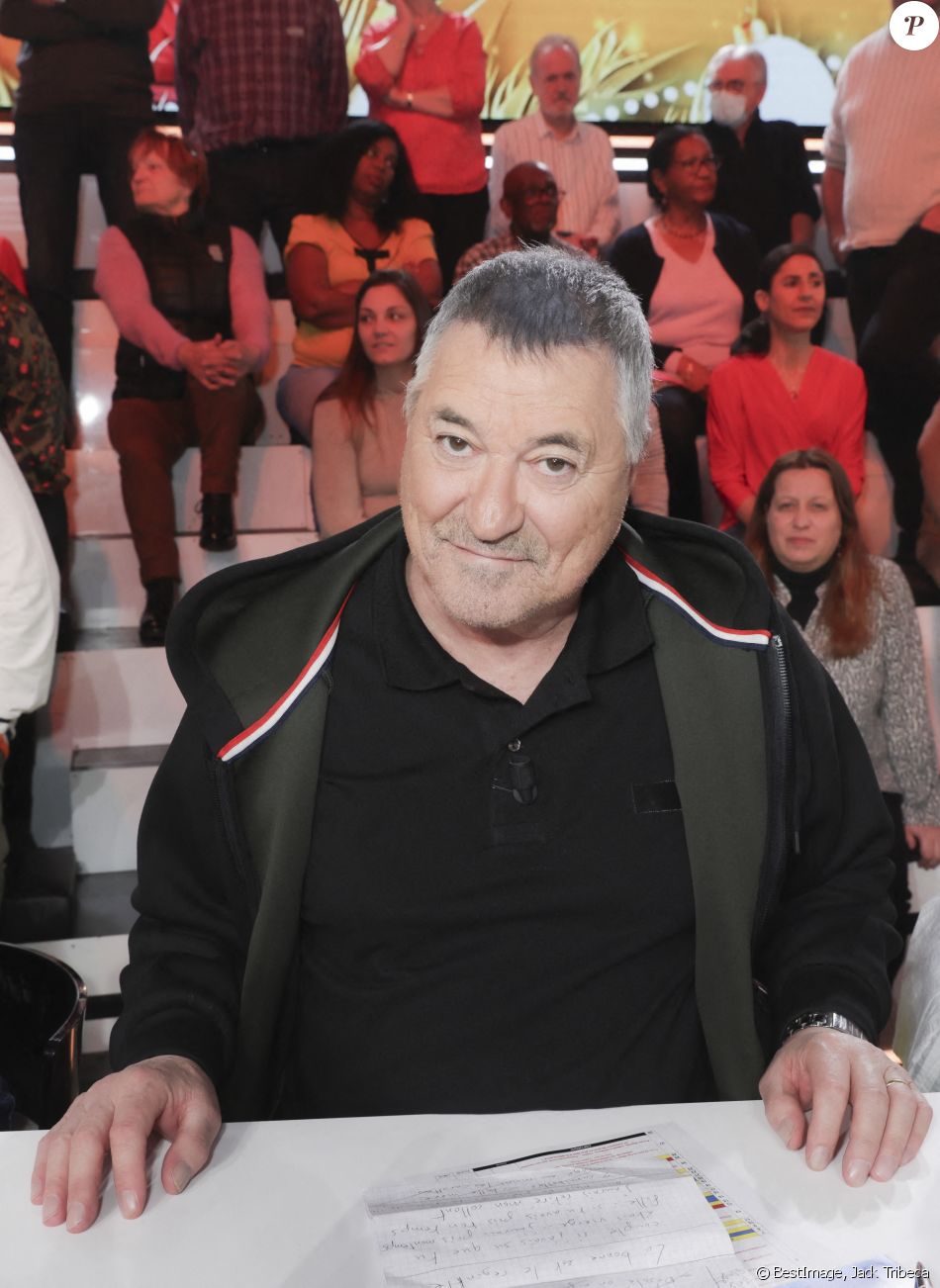 C8 Sur Les Pas De Marie Exclusif - Jean-Marie Bigard - Sur le plateau de l'émission TPMP (Touche Pas  à Mon Poste) présentée en direct par C.Hanouna et diffusée sur C8 à Paris  le 25 nov - Purepeople