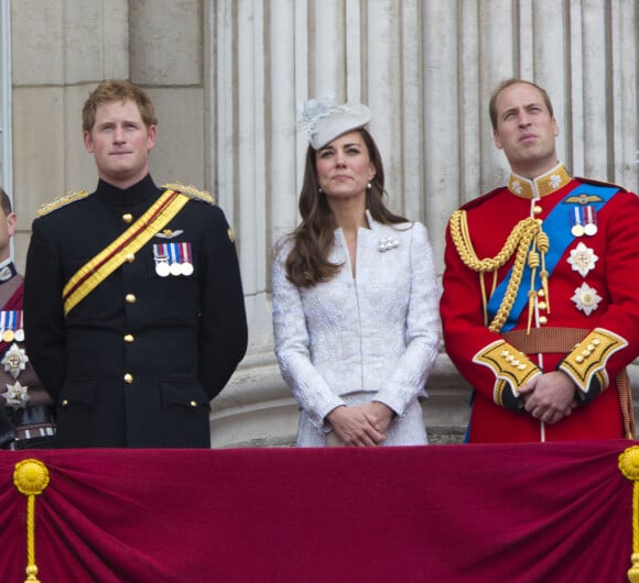 Le prince Harry, Catherine Kate Middleton, la duchesse de Cambridge, le prince William - La famille royale britannique réunie pour présider le traditionnel Trooping the Colour à Londres, le 14 juin 2014.
