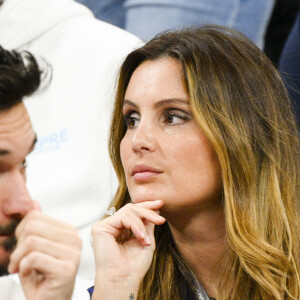 Hugo Lloris et sa femme Marine - People et joueurs en famille dans les tribunes lors du match de demi-finale "France - Maroc" lors de la Coupe du Monde 2022 au Qatar (FIFA World Cup Qatar 2022). © JB Autissier / Panoramic / Bestimage