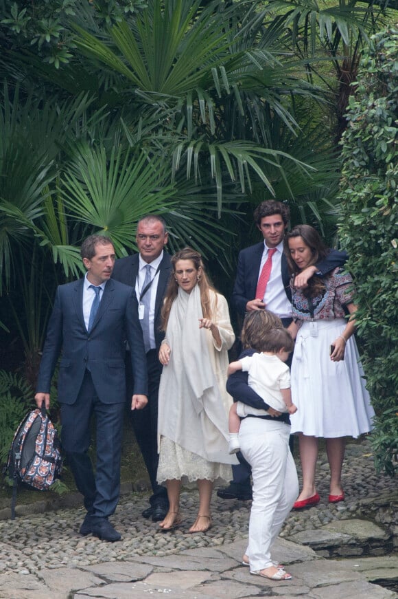 Gad Elmaleh et son fils Raphaël - Arrivées au mariage religieux de Pierre Casiraghi et Beatrice Borromeo sur les Iles Borromées, sur le Lac Majeur, le 1er août 2015.
