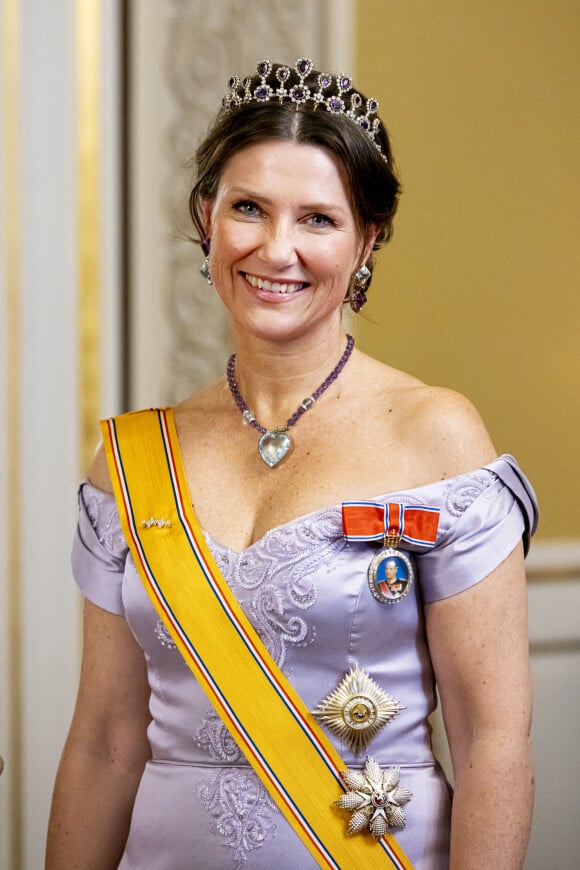 La princesse Martha Louise lors du dîner d'état au palais royal à Oslo pour la visite du couple royal des Pays-Bas en Norvège le 9 novembre 2021. 