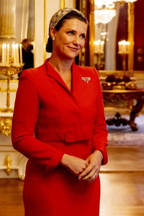 La princesse Märtha Louise de Norvège - Le roi Willem-Alexander et la reine Maxima des Pays-Bas reçus au Palais royal à Oslo dans le cadre de leur visite de trois jours en Norvège. Le 9 novembre 2021. 