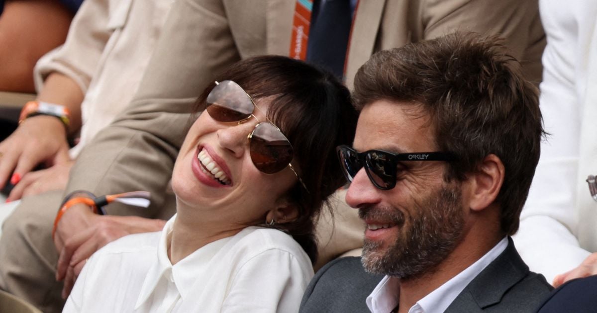 Nolwenn Leroy Et Son Compagnon Arnaud Clément Dans Les Tribunes Lors ...