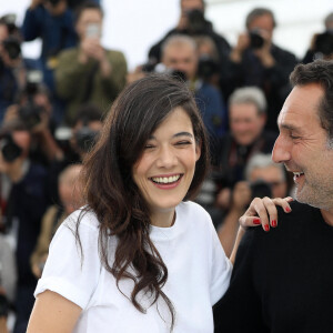 Mélanie Doutey et Gilles Lellouche - Photocall du film "Le grand bain" au 71ème Festival International du Film de Cannes, le 13 mai 2018. © Borde / Jacovides / Moreau / Bestimage 