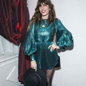 Lou Doillon - Dîner de gala de l'association AEM (Un Avenir pour les Enfants du Monde) au bénéfice des enfants du Rwanda organisé par B.Djian au Pavillon Ledoyen à Paris, France, le 12 décembre 2019. Chaque année avant les fêtes, B.Djian mobilise la mode, le temps d'un dîner caritatif au profit des enfants du Rwanda. La directrice de la rédaction de Numéro Magazine associe à la cause de l'association AEM, les grandes maisons de couture française. © Olivier Borde/Bestimage 