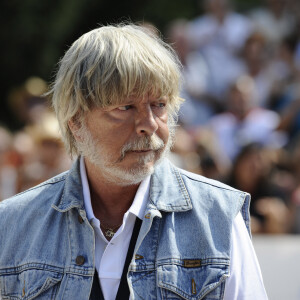 Le chanteur Renaud - Tournoi de pétanque Grand Prix des Personnalités d 'Isle sur la Sorgue dans le Vaucluse (84) © Eric Etten / Bestimage